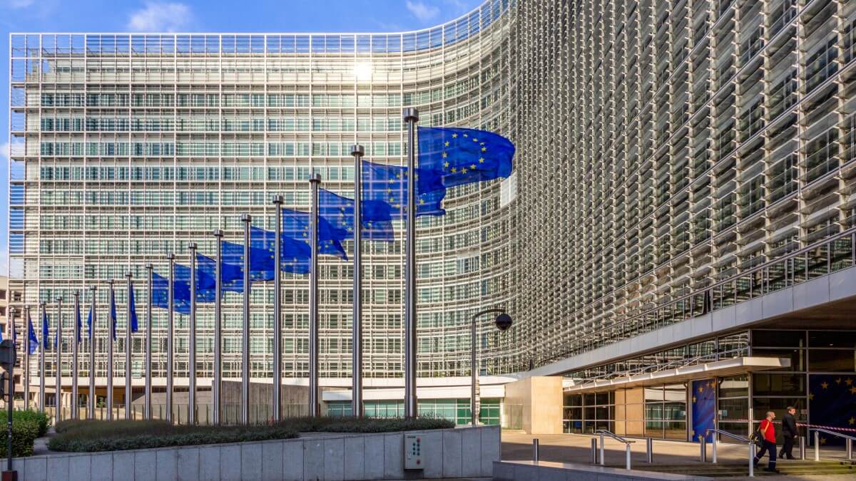 EU-Flags-European-Union-Commission-Building